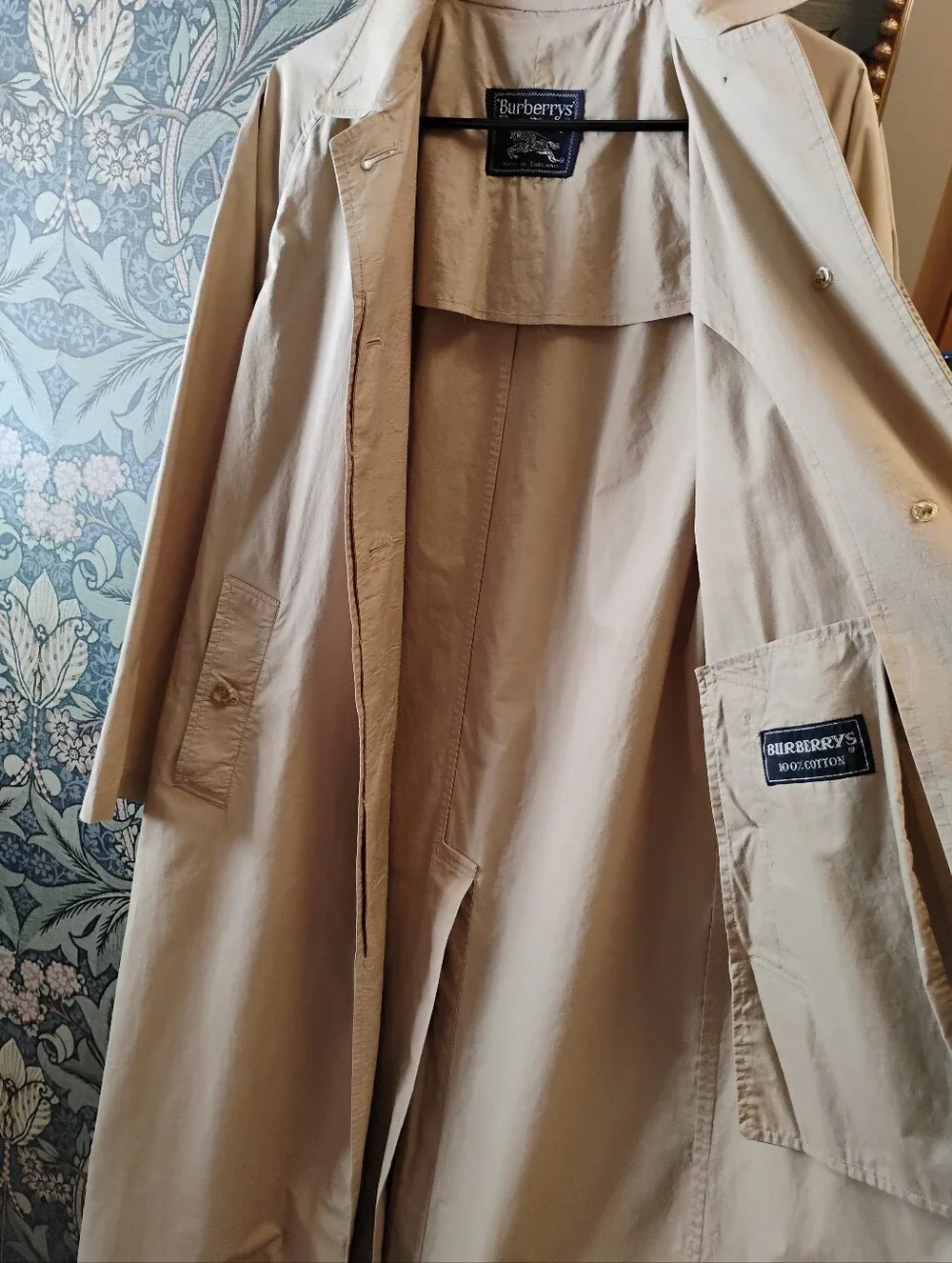 Vintage Burberry Beige Light Weight Trench Coat - Picture 5 of 10